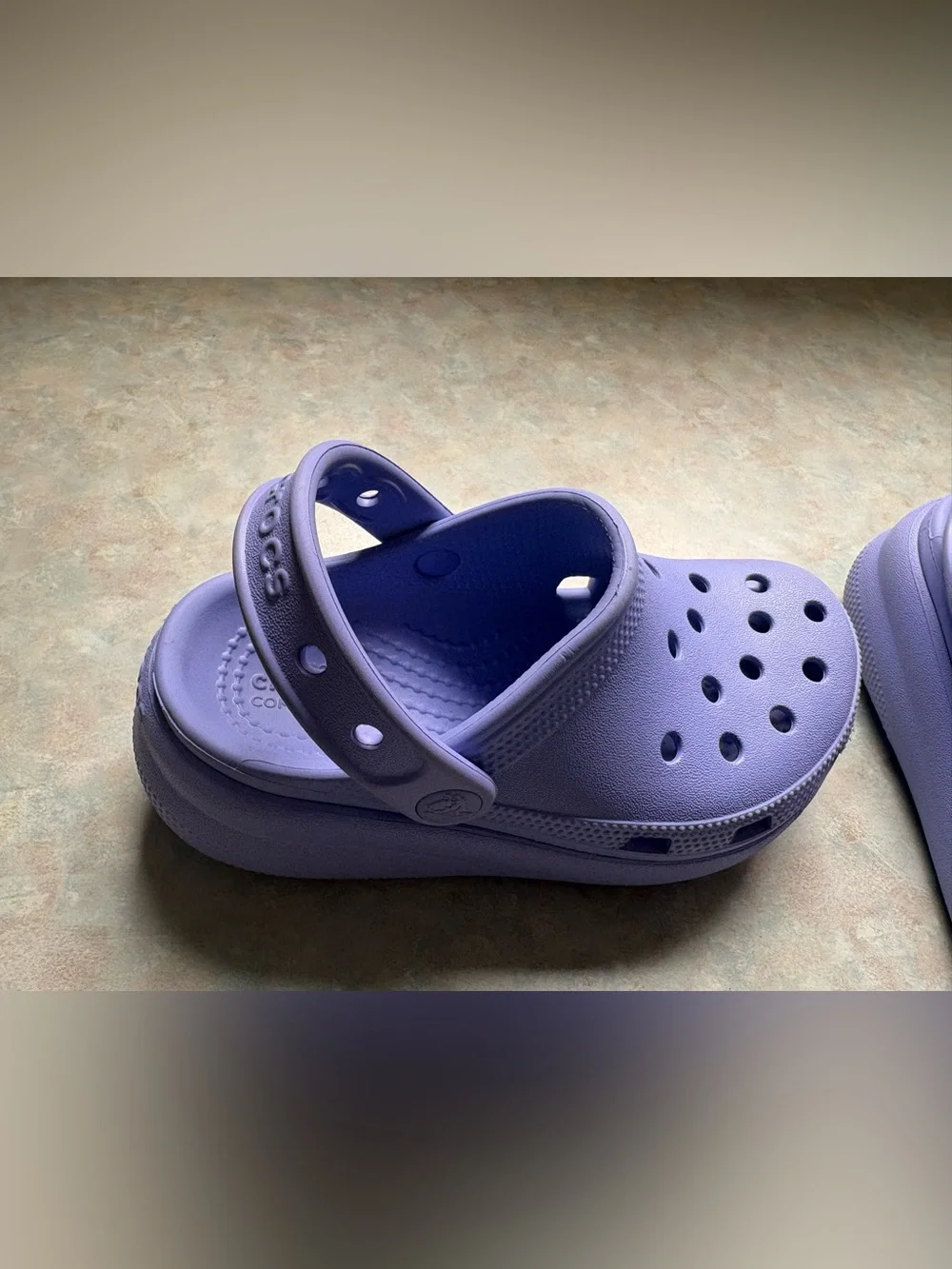 CROCS girls size